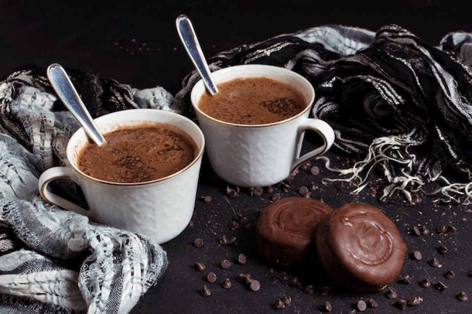 Hot Cocoa Bar Ideas for Cozy Parties
